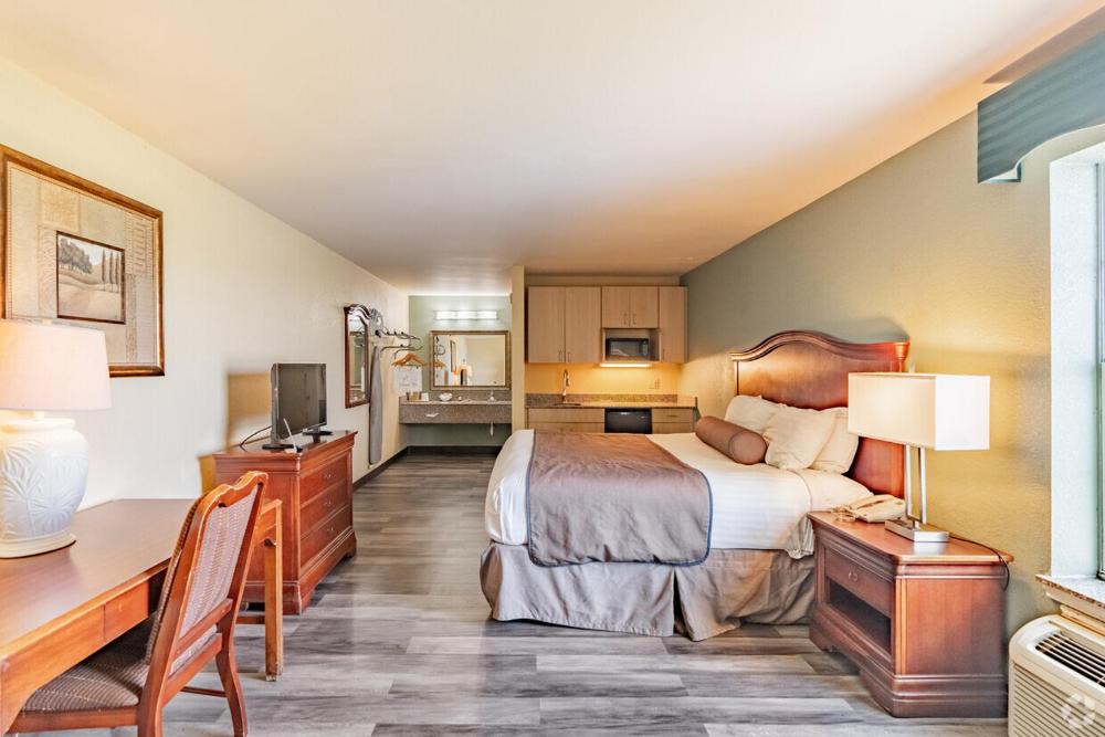 Queen Room - Disability Access interior