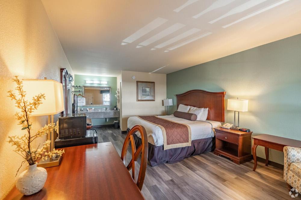 King Suite interior